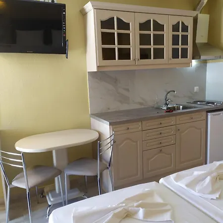 فندق Smile بلاتامونيس